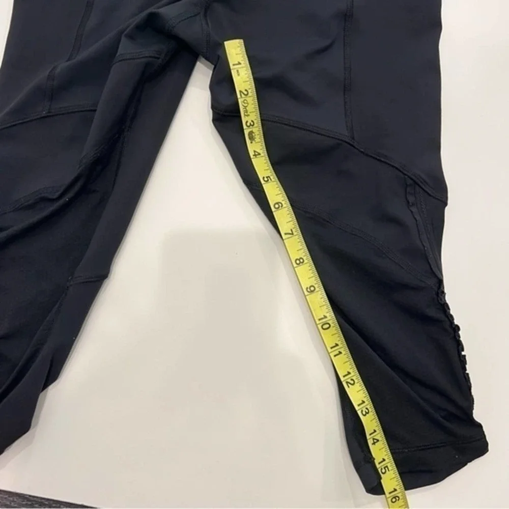 LuluLemon Black Crop Leggings Size 4